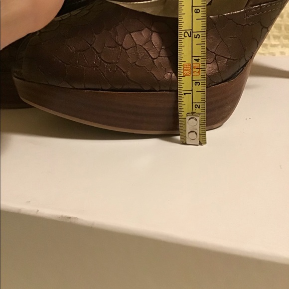 JESSICA SIMPSON platform peep toe heels. Size 7 - Picture 13 of 14